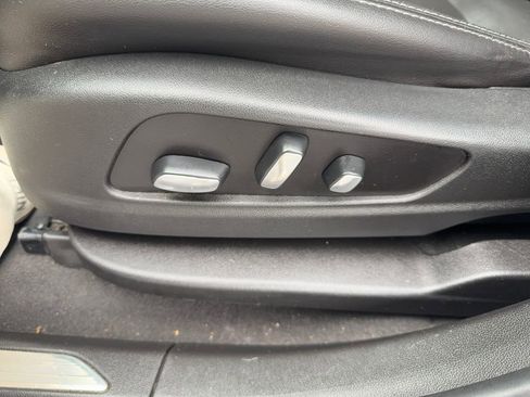 Used 2020 Cadillac XT5 Premium Luxury image 12