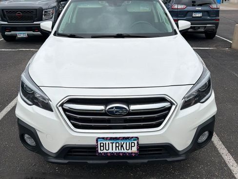 Used 2019 Subaru Outback 2.5i Premium AWD/4WD image 2