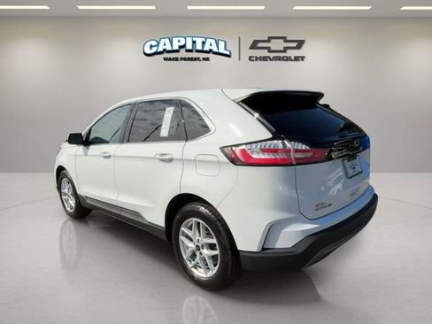 Used 2024 Ford Edge SEL image 3