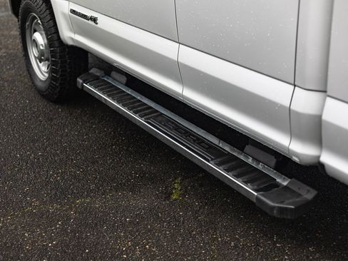 Used 2021 Ford F250 XLT w/ XLT Premium Package image 15