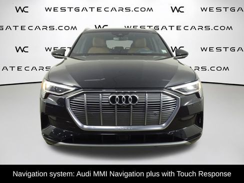 Used 2019 Audi e-tron Prestige w/ Prestige Package image 2