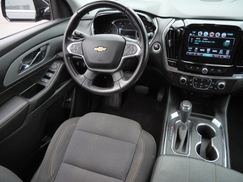 Used 2018 Chevrolet Traverse LT AWD/4WD image 9