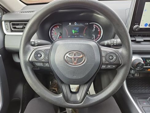 Used 2023 Toyota RAV4 XLE image 17
