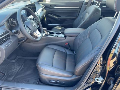 New 2025 Nissan Altima 2.5 SR w/ SR Premium Package image 5