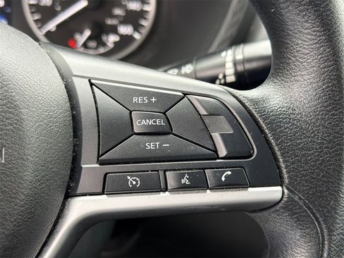 Used 2022 Nissan Sentra S image 25