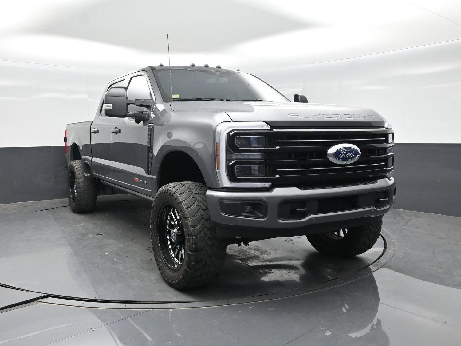 Used 2025 Ford F250 Platinum AWD/4WD image 18