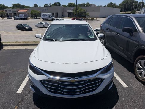 Used 2023 Chevrolet Malibu LT FWD image 15