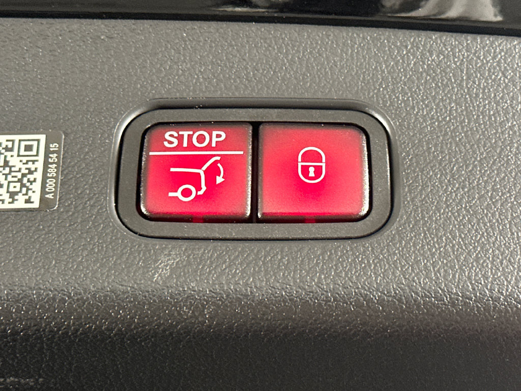 Certified 2026 Mercedes-Benz GLC 300 image 21