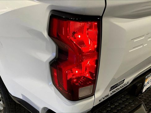 Used 2023 Chevrolet Colorado W/T image 21