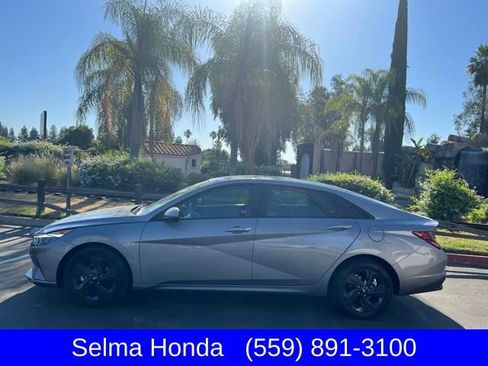Used 2023 Hyundai Elantra SEL FWD image 1
