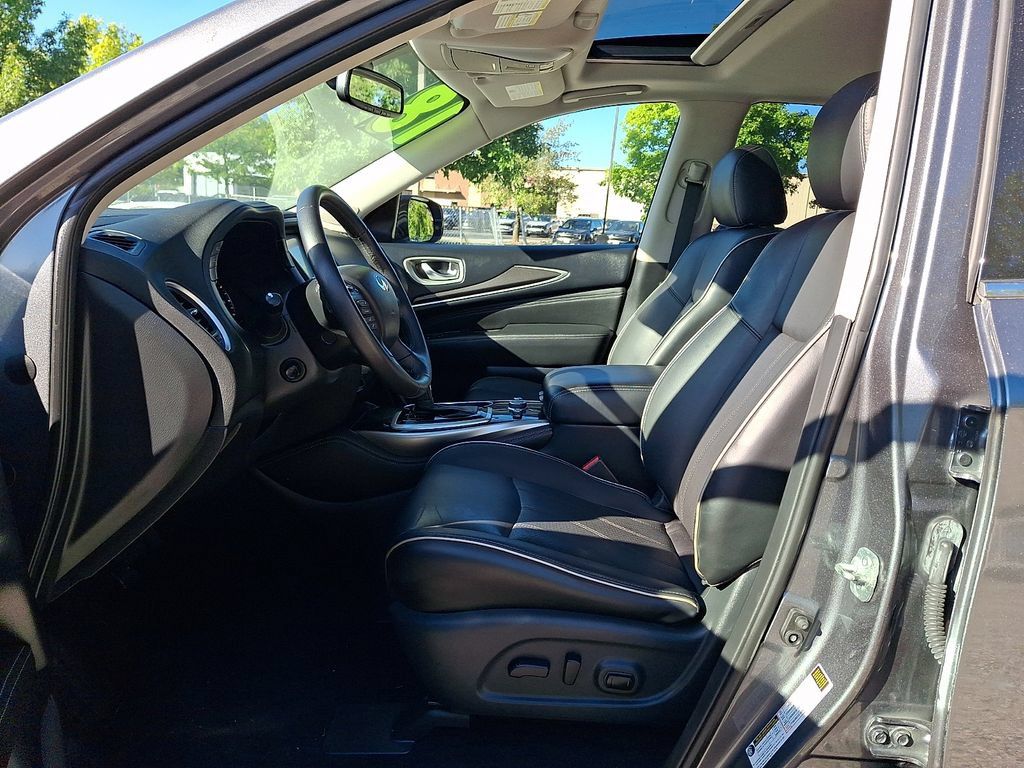 Used 2018 INFINITI QX60 Luxe w/ Premium Plus Package AWD/4WD image 16