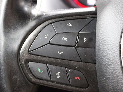 Used 2022 Dodge Charger SXT RWD image 32