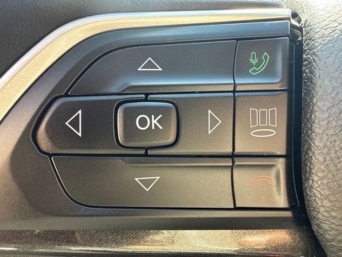 Used 2023 Jeep Grand Cherokee L Laredo w/ Luxury Tech Group I image 29