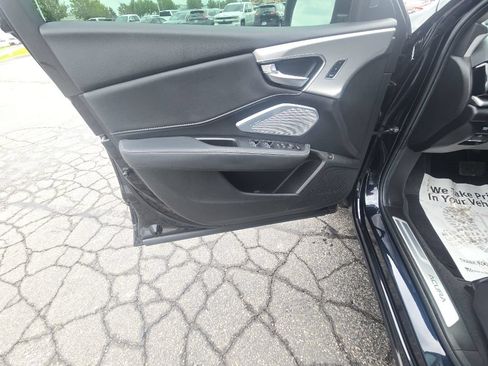 Used 2025 Acura RDX SH-AWD w/ Technology Package image 12