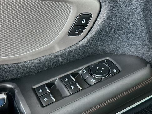 Used 2025 Ford Expedition Active AWD/4WD image 15