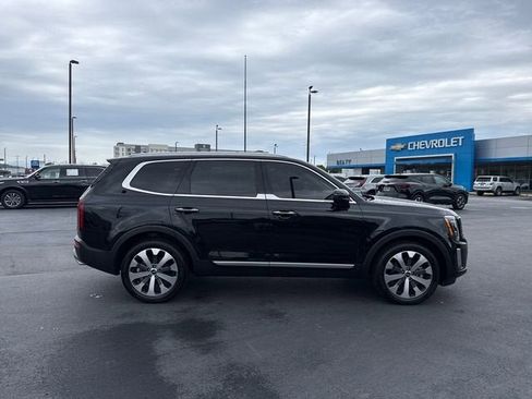 Used 2022 Kia Telluride S AWD/4WD image 2
