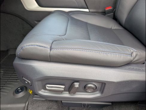 New 2026 Toyota Tundra Platinum AWD/4WD image 8