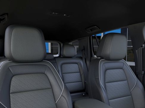 New 2026 Chevrolet Equinox LT w/ Convenience Package II FWD image 24