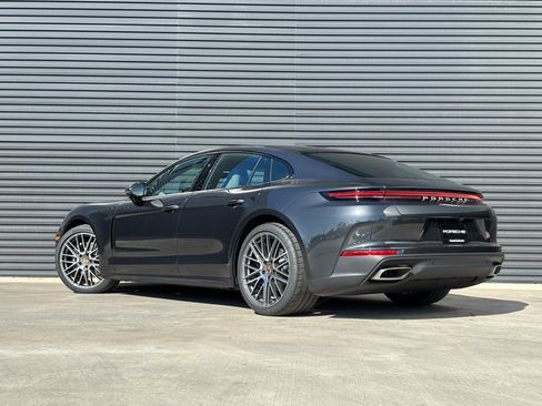 New 2026 Porsche Panamera 4 image 3