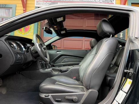 Used 2012 Ford Mustang GT Premium w/ Electronics Pkg RWD image 17