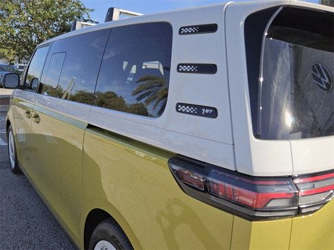 New 2025 Volkswagen ID. Buzz 1st Edition image 10