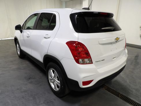 Used 2020 Chevrolet Trax LS w/ Tint and Cruise Package AWD/4WD image 6