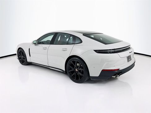 New 2026 Porsche Panamera image 3