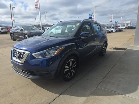 Used 2020 Nissan Kicks SV image 3