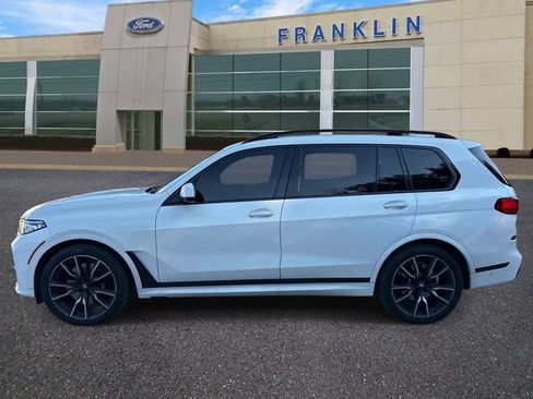 Used 2022 BMW X7 xDrive40i w/ M Sport Package AWD/4WD image 4