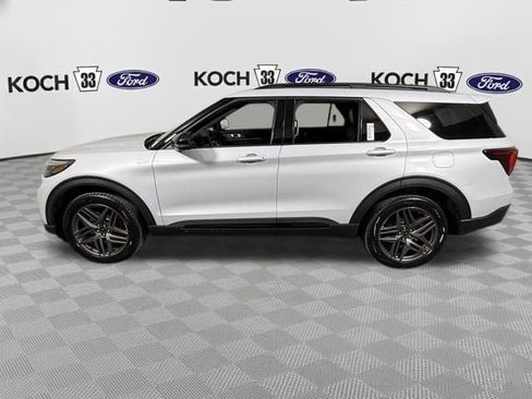 New 2026 Ford Explorer ST-Line w/ ST-Line Street Pack image 4