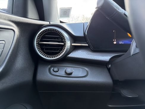 Certified 2024 Chevrolet Trax ACTIV w/ Driver Confidence Package image 24