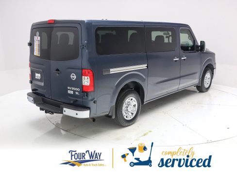 Used 2016 Nissan NV 3500 SL RWD image 4