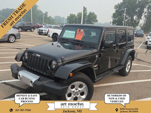 Used 2015 Jeep Wrangler Unlimited Sahara w/ Connectivity Group AWD/4WD image 1