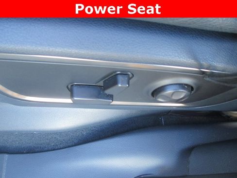 Used 2020 RAM 1500 Limited image 28