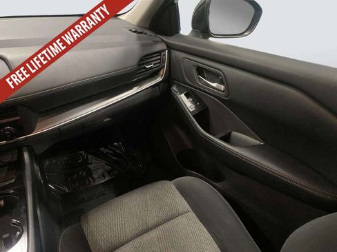 Used 2025 Nissan Rogue SV AWD/4WD image 25