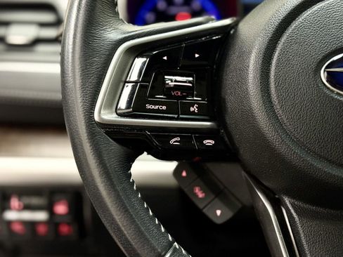 Used 2018 Subaru Outback 2.5i Limited image 16