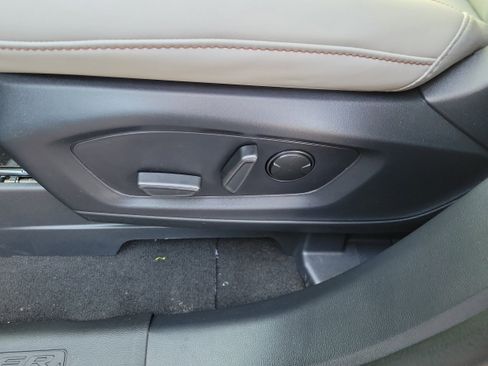 New 2026 Ford Explorer Active w/ Active Comfort Package image 19