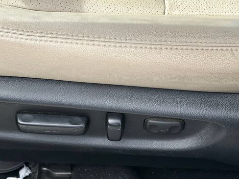 Used 2017 Honda Accord EX-L image 6