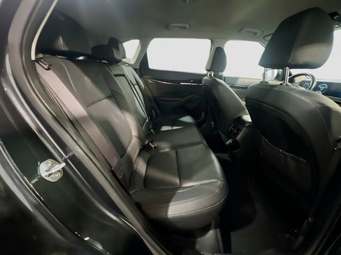 Used 2024 Kia Seltos EX FWD image 20
