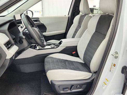 Used 2025 Mitsubishi Outlander SE AWD/4WD image 26