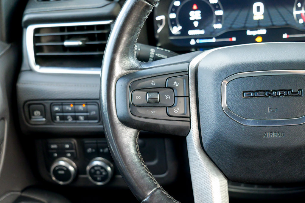 Used 2022 GMC Yukon XL Denali AWD/4WD image 45