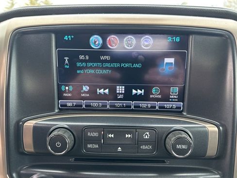 Used 2017 GMC Sierra 3500 Denali w/ Duramax Plus Package image 28