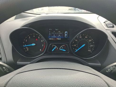 Used 2018 Ford Escape S image 21