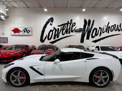Used 2014 Chevrolet Corvette Stingray Coupe w/ 3LT Preferred Equipment Group RWD image 2