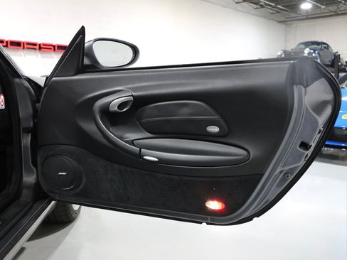 Used 2002 Porsche 911 Cabriolet image 21