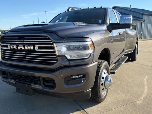 Used 2023 RAM 3500 Laramie AWD/4WD image 2