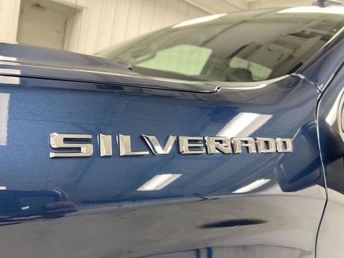 Used 2022 Chevrolet Silverado 1500 Custom image 26
