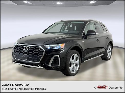 Used 2023 Audi Q5 2.0T Prestige w/ Prestige Package AWD/4WD image 1