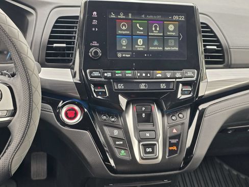 Used 2023 Honda Odyssey Elite image 16