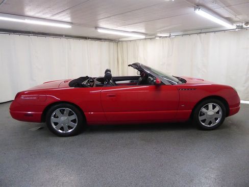 Used 2003 Ford Thunderbird Deluxe image 8